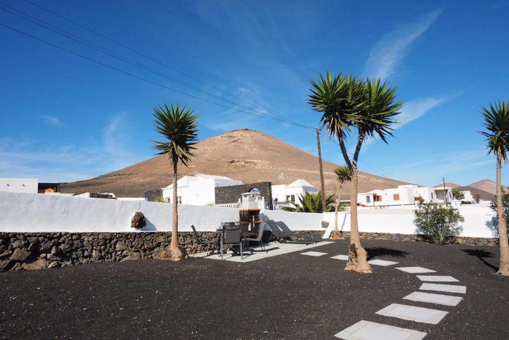 Private Apartment With Mountain And Sea Views, La Asomada, Lanzarote تياس المظهر الخارجي الصورة